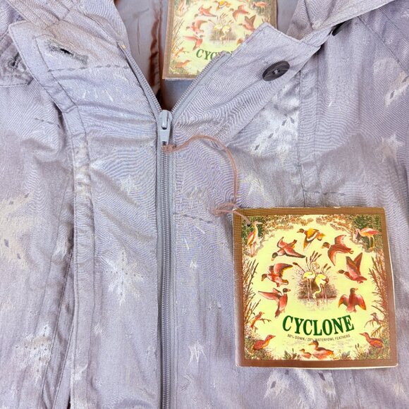 NWT Cyclone Down Coat Parka – Gray Snowflake Print, Faux-Fur Hood, Size M - Picture 12 of 16
